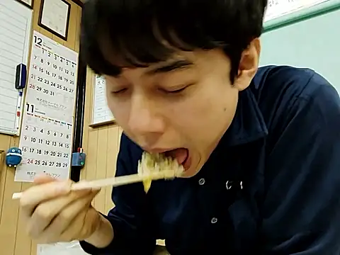 Snapshot of whitebriefboy chatting on 11-09-25, 02:48 whitebriefboy online show from 11-09-25, 02:48