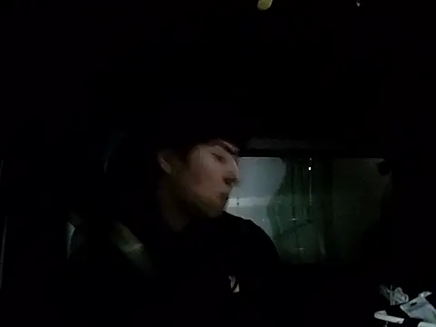 Snapshot of whitebriefboy chatting on 05-01-26, 06:01 whitebriefboy online show from 05-01-26, 06:01