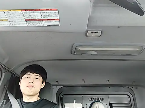 Snapshot of whitebriefboy chatting on 05-27-26, 09:45 whitebriefboy online show from 05-27-26, 09:45