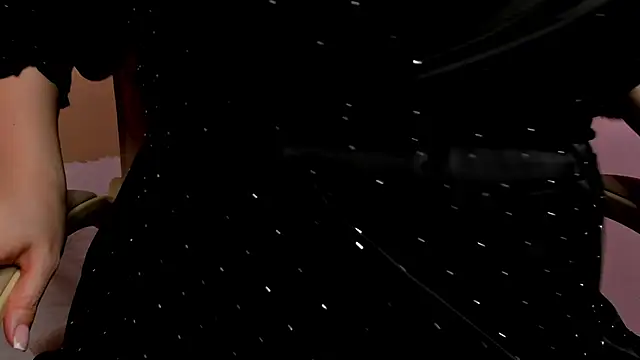 Snapshot of Helens_love chatting on 12-26-24, 11:32 Helens love online show from 12-26-24, 11:32