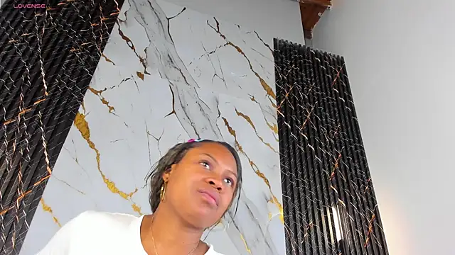 Snapshot of ebony_hot1 chatting on 09-22-25, 02:08 ebony hot1 online show from 09-22-25, 02:08