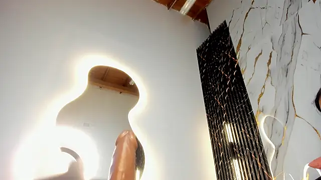 Snapshot of ebony_hot1 chatting on 11-07-25, 01:44 ebony hot1 online show from 11-07-25, 01:44