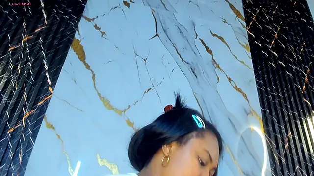 Snapshot of ebony_hot1 chatting on 11-17-25, 02:56 ebony hot1 online show from 11-17-25, 02:56