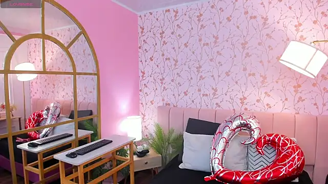 Snapshot of amber-hill chatting on 02-16-25, 12:19 amber-hill online show from 02-16-25, 12:19