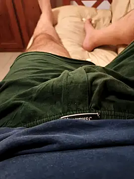 ReyDeCora online show from 09-30-25, 03:22