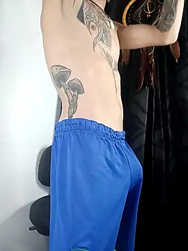 Snapshot of semalas69 chatting on 09-26-25, 02:04 semalas69 online show from 09-26-25, 02:04