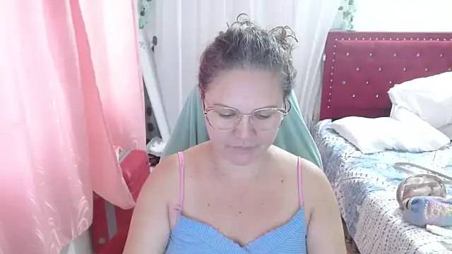 helenca43 online show from 09-24-25, 11:02