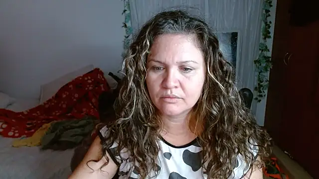 helenca43 online show from 12-16-25, 11:04