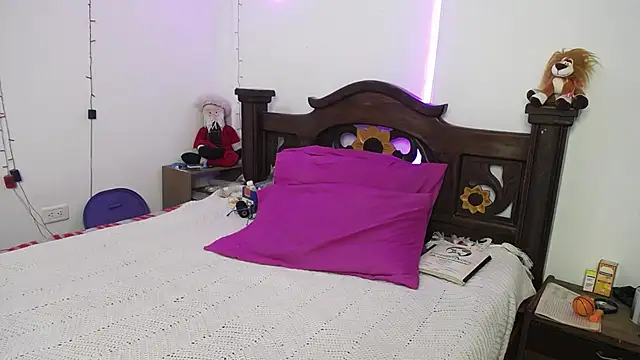 DominaLeona online show from 01-24-25, 11:23