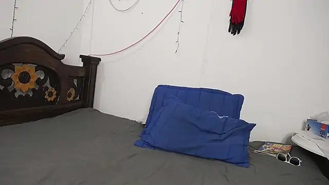 DominaLeona online show from 03-06-25, 11:42