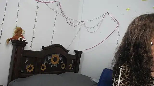 DominaLeona online show from 03-09-25, 01:14