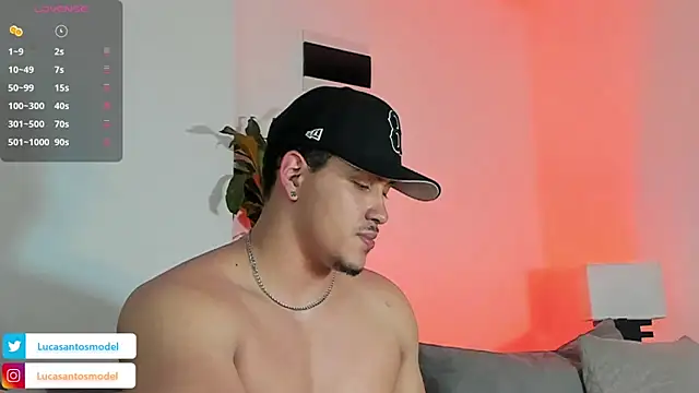 Snapshot of lucasanto_ chatting on 01-17-25, 04:28 lucasanto online show from 01-17-25, 04:28