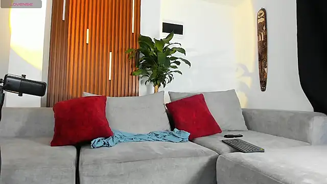 lucasanto  online show from 03-10-26, 04:06