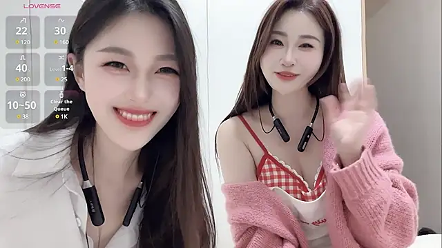 Snapshot of Sweet-Angel999 chatting on 12-29-24, 02:21 Sweet-Angel999 online show from 12-29-24, 02:21