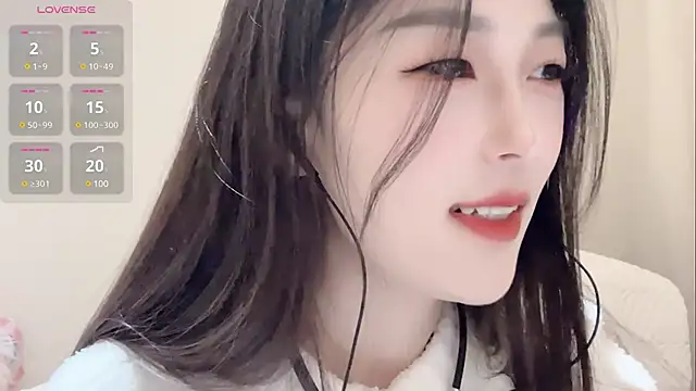 Snapshot of Sweet-Angel999 chatting on 01-15-25, 01:31 Sweet-Angel999 online show from 01-15-25, 01:31