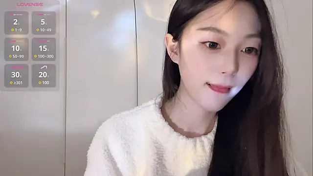 Snapshot of Sweet-Angel999 chatting on 01-19-25, 02:38 Sweet-Angel999 online show from 01-19-25, 02:38