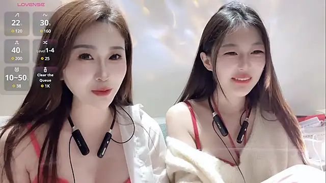 Snapshot of Sweet-Angel999 chatting on 02-01-25, 04:54 Sweet-Angel999 online show from 02-01-25, 04:54