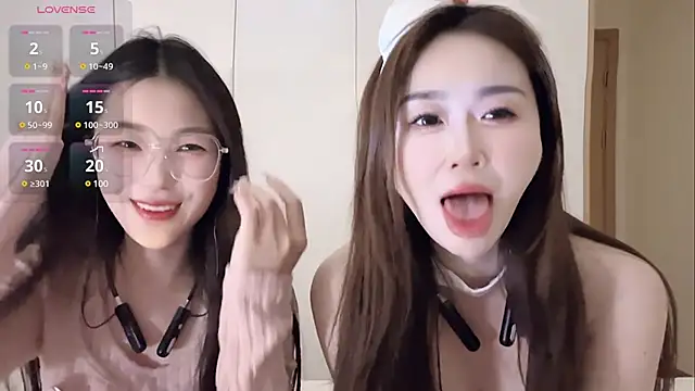 Snapshot of Sweet-Angel999 chatting on 02-15-25, 02:11 Sweet-Angel999 online show from 02-15-25, 02:11