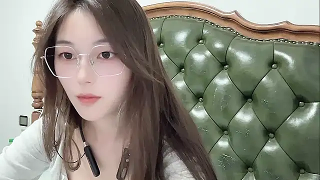 Sweet-Angel999 online show from 04-10-26, 03:50