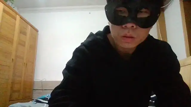 Snapshot of shuai321 chatting on 01-19-25, 02:06 shuai321 online show from 01-19-25, 02:06