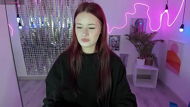 Snapshot of Lily_Moonlight chatting on 09-23-25, 07:00 Lily Moonlight online show from 09-23-25, 07:00