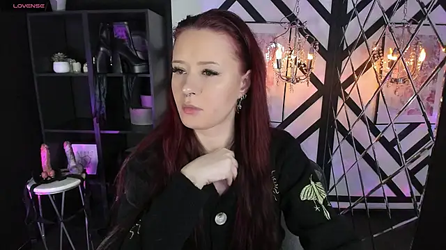 Lily Moonlight online show from 03-06-26, 06:54