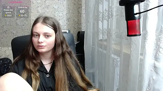 Nana Hot online show from 12-13-24, 08:15