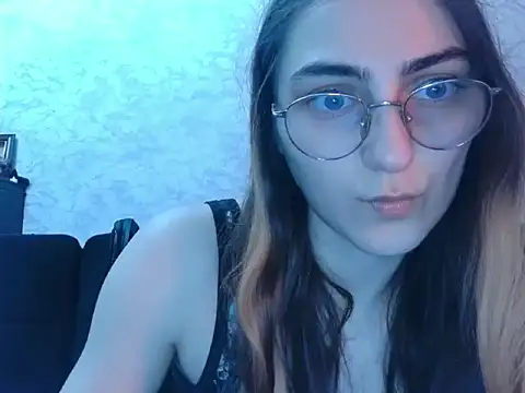 AliceMoonsea online show from 04-07-26, 11:26