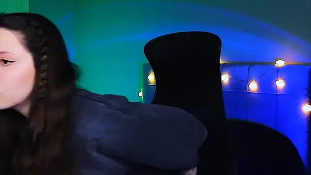 Stacy Gonzales  online show from 02-15-25, 06:23