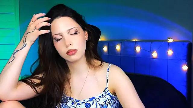 Stacy Gonzales  online show from 03-11-25, 06:10