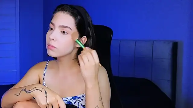 Stacy Gonzales  online show from 09-18-25, 06:04