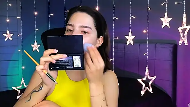 Stacy Gonzales  online show from 10-19-25, 06:58