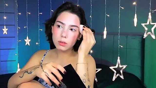 Stacy Gonzales  online show from 10-26-25, 06:30