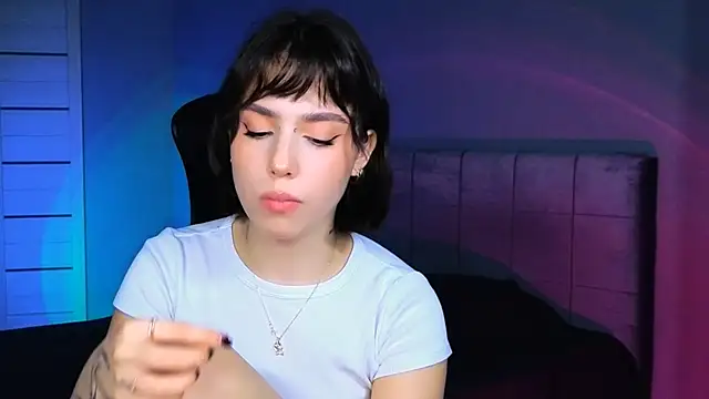 Stacy Gonzales  online show from 11-11-25, 10:26