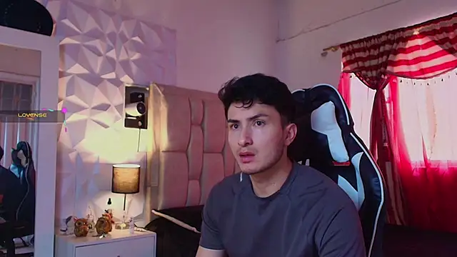 santyago taylor online show from 01-01-25, 06:49