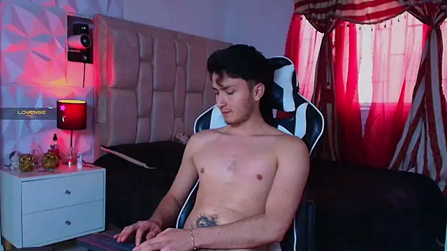 santyago taylor online show from 01-01-25, 09:52