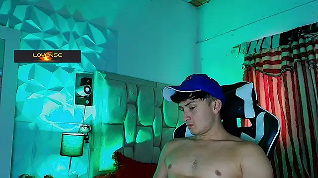 santyago taylor online show from 03-12-25, 07:28