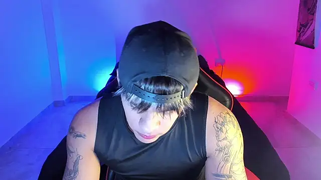 Snapshot of LuciferM_Star chatting on 12-03-25, 02:30 LuciferM Star online show from 12-03-25, 02:30