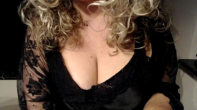 JenniLowen online show from 02-25-25, 05:08