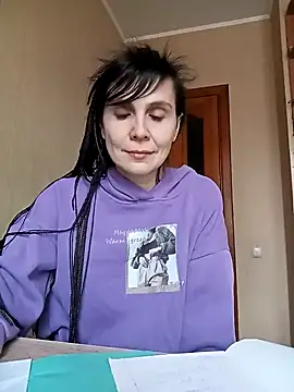 Francenia lolis online show from 02-14-25, 06:56