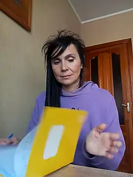 Francenia lolis online show from 01-18-26, 10:52