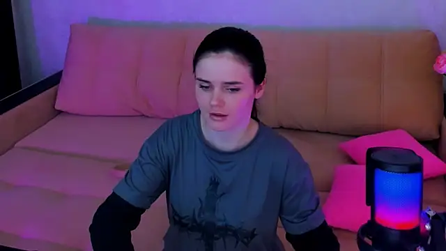 Snapshot of Lora_Cain chatting on 03-15-25, 03:48 Lora Cain online show from 03-15-25, 03:48