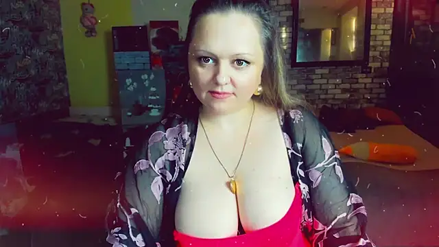 KlaraHoll online show from 12-14-24, 11:50