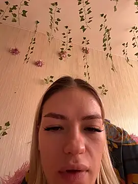 -Sexy Barbie- online show from 11-15-25, 04:54