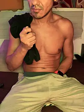 thesummerboy online show from 12-21-24, 04:36