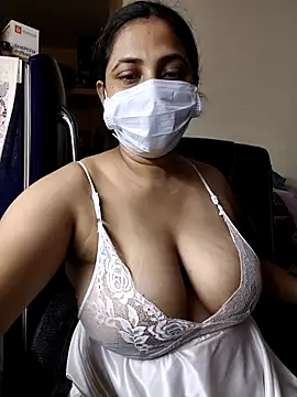 Snapshot of Madhavi_mishra chatting on 09-10-25, 04:51 Madhavi mishra online show from 09-10-25, 04:51