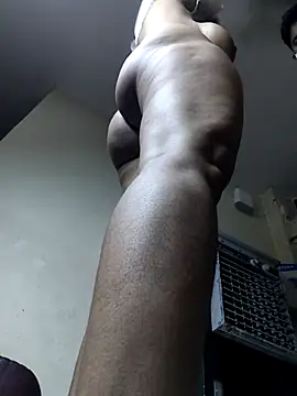 Snapshot of Madhavi_mishra chatting on 10-18-25, 06:52 Madhavi mishra online show from 10-18-25, 06:52