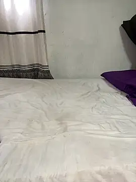Snapshot of juliya_Les chatting on 06-30-26, 05:52 juliya Les online show from 06-30-26, 05:52
