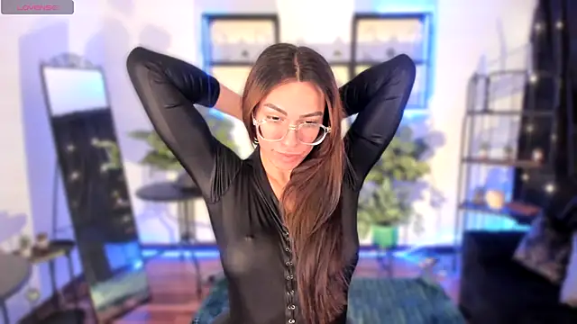 Snapshot of electra_goddes chatting on 10-11-25, 04:22 electra goddes online show from 10-11-25, 04:22