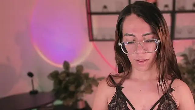 Snapshot of electra_goddes chatting on 11-25-25, 06:02 electra goddes online show from 11-25-25, 06:02